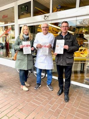 Gleichstellungsbeauftragten Dr. Doreen Allerkamp, Friedel Drayß und Bürgermeister Christian Schönung