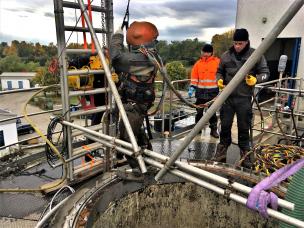 Einstieg in den Faulturm der Lorscher Kläranlage