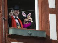 Christian Schönung und Christiane Ludwig-Paul grüßen aus dem Stadthaus