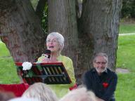 Ursel und Elmar Ullrich beim Vorlesen