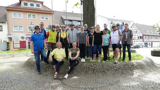 Gruppenbild der Radtour-Teilnehmer