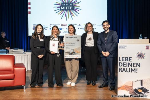Gruppenbild bei der Preisverleihung