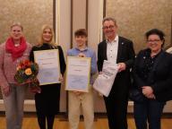 Gruppenbild mit Michaela Truber und Jonas Malik