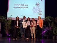 Preisverleihung mit Wirtschaftsminister Kaweh Mansoori am 24. April 