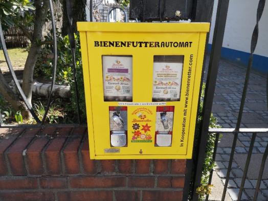 Automat mit Samen zum Pflanzen von bienenfreundlichen Blumen