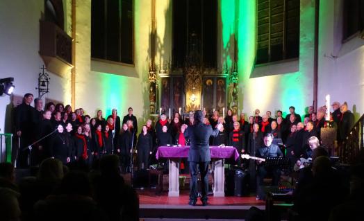 PopChor 21 in der Kirche St. Nazarius