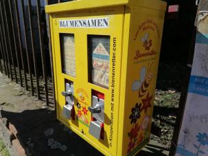 Lorscher Bienenfutterautomat