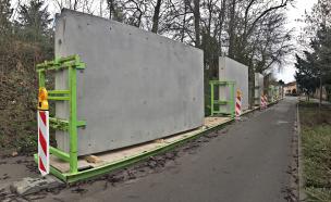 Vorproduktion der massgefertigten Vollwandscheiben und Lagerung vor Ort