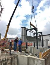 Einpassen der Hubwehranlagen