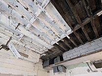 Ebene 1, Blick unter die Bühne