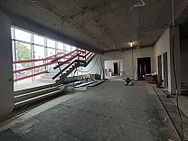 Ebene 1, Foyer