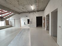 Ebene 1, Foyer