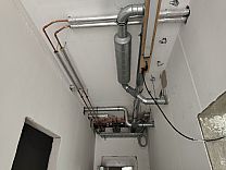 Ebene 1, Anbau, Flur