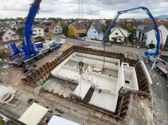 Gleichzeitiges setzen der Bauwerksunterteile und Einbau des Gefällebeton in den Rückhaltekammern