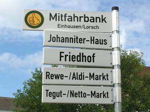 Mitfahrerbank